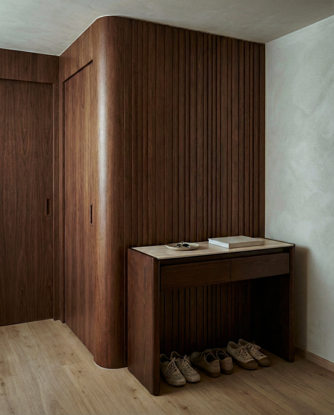 트로페즈 테이블 콘솔